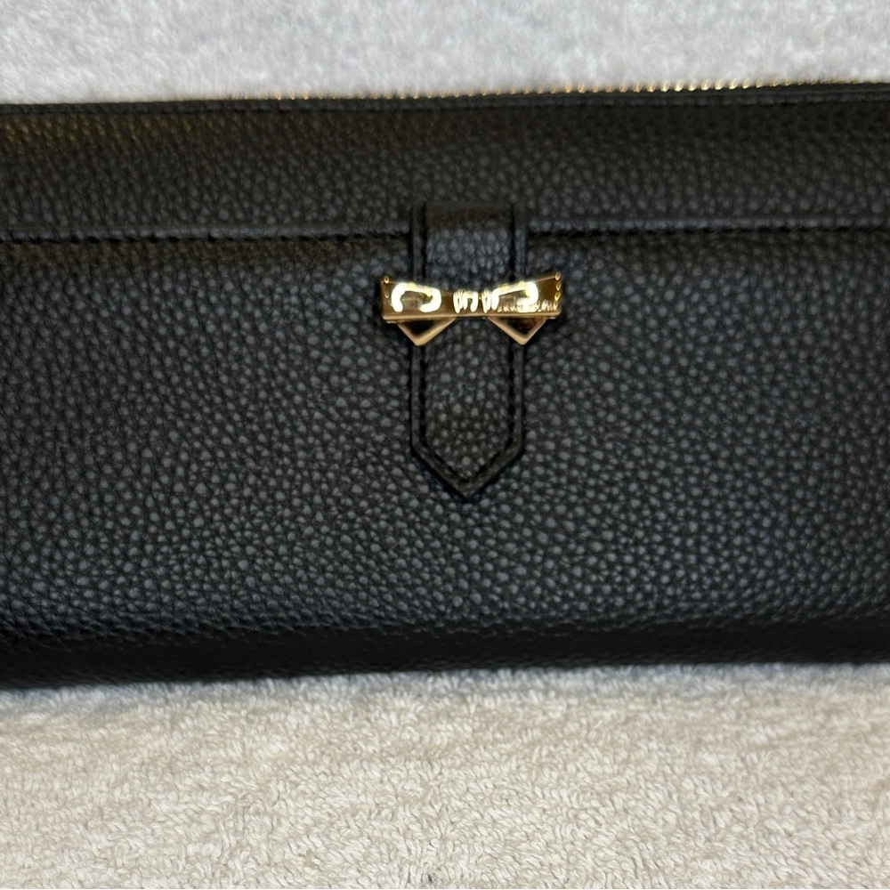 Anne Klein Black Zip Around Wallet Wristlet Gold Logo Bow
